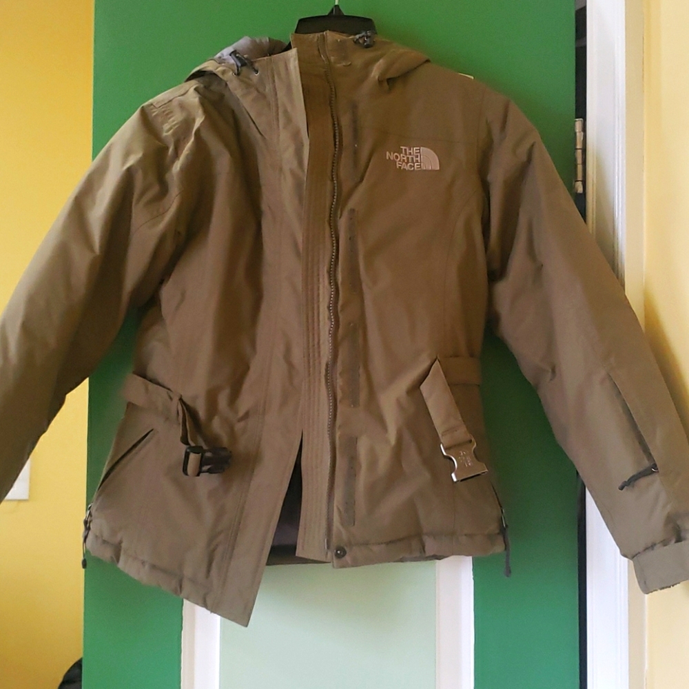 Gently used North Face Greenland 550